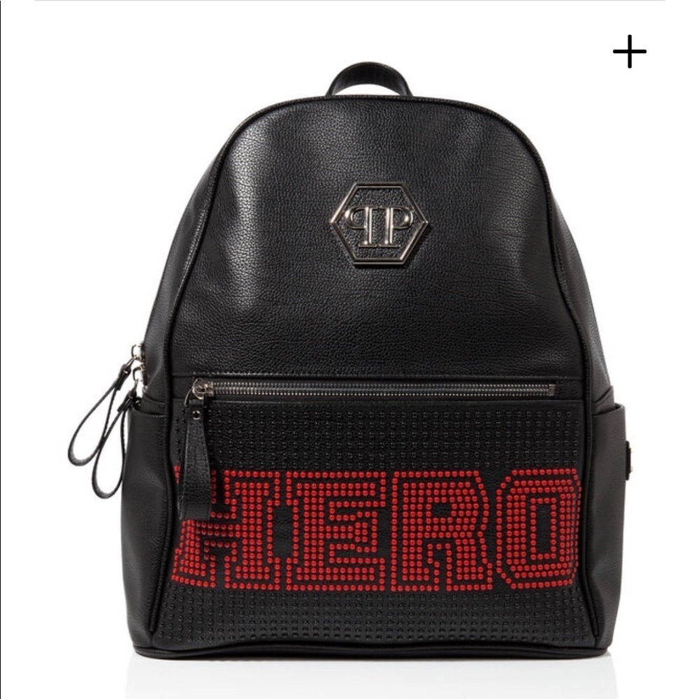 Spacious and sporty backpack. 34x40x16 cm​